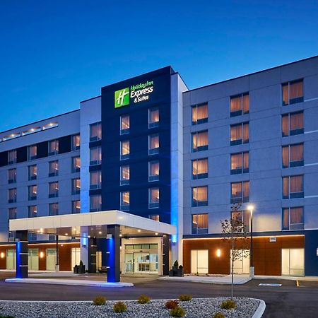 Holiday Inn Express & Suites Windsor East - Lakeshore By Ihg Tecumseh Ngoại thất bức ảnh